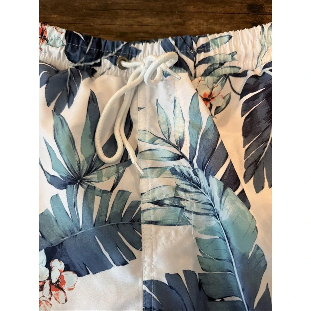 Club Room Men's Tropical Leaf Print Elastic Waist Swim Trunks Size L!